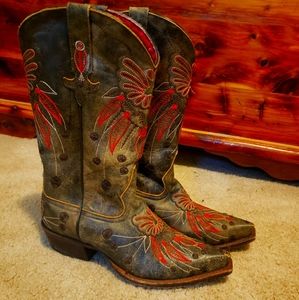 Macie bean boots orange and brown embroidery